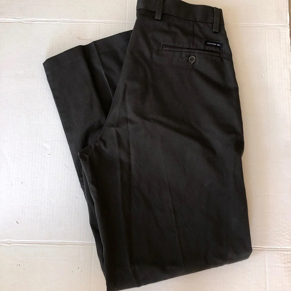 Dockers 34 x 32  Black Pants - Picture 2 of 9